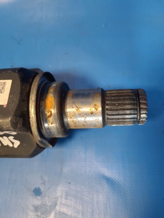 DEMI-ARBRE AVANT GAUCHE 4342047030 TOYOTA PRIUS 30 09-17