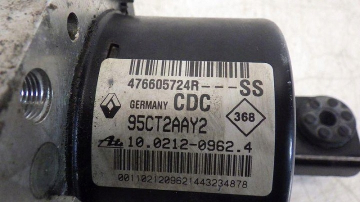 POMPE DE FREIN ABS RENAULT MEGANE III 1.5 DCI 476605724R 95CT2AAY2