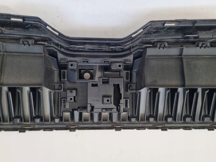 SKODA SUPERB IV 4 24- CALANDRE GRILLE GRILLE PARE-CHOCS 3P0853653A