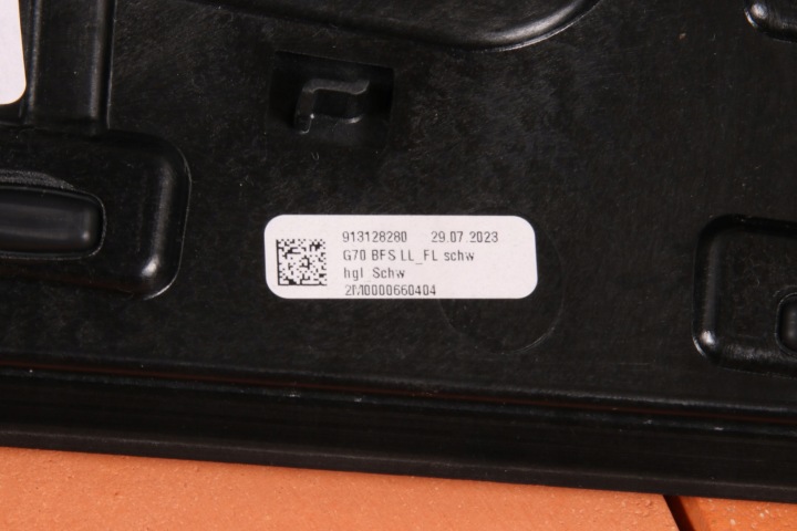 BMW 7' G70 MOULURE DÉCORATIVE DÉCOR CONSOLES FINELINE SCHWARZ EUROPE 9628435