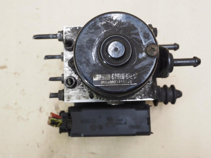 VW GOLF V TOURAN I AUDI A3 8P POMPE DE FREIN ABS 1K0614517B 1K0907379D