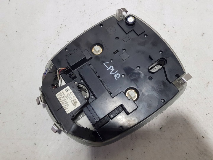 PHARE ÉCLAIRAGE INTÉRIEUR CABINES MERCEDES R W251 2518206710