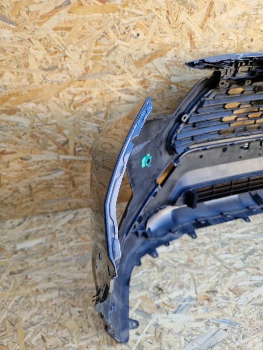 PARE-CHOCS AVANT TOYOTA RAV4 V 5