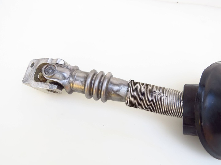 CROISILLON BARRE DE LIAISON COLONNES DIRECTION A2044600096 MERCEDES CLS W218 C W204