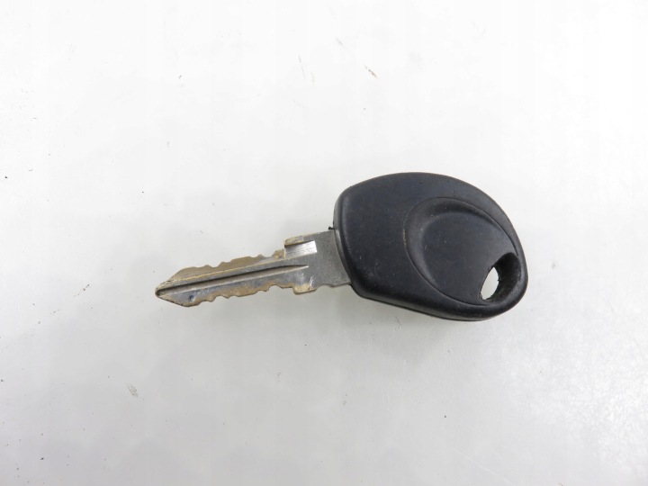 CONTACTEUR D'ALLUMAGE IVECO DAILY III K04W045AKN