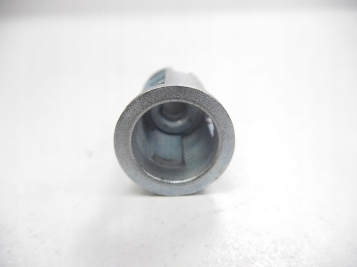 SEMELLE BOUCHONS GOULOTTE DE REMPLISSAGE CARBURANTS FORD TRANSIT OE 4060100