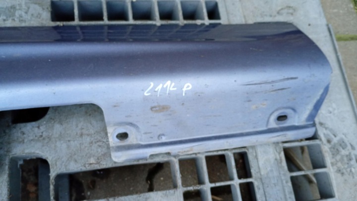 MOULURE SEUIL DROITE BMW E46 318 I BERLINE 98R 372/5 8209756