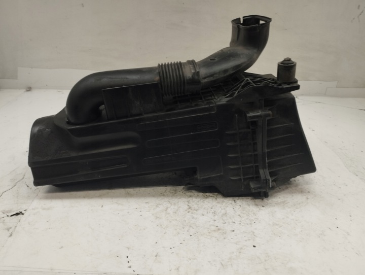 FORD FIESTA MK7 CHÂSSIS FILTRE AIR 8V21-9600-BH