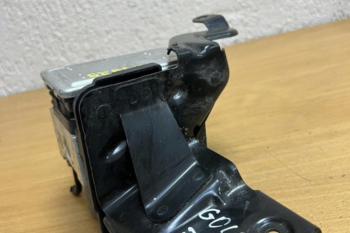 POMPE ABS VW GOLF VII (5G1, BQ1, BE1, BE2) 5Q0614517C0 DIESEL 2015