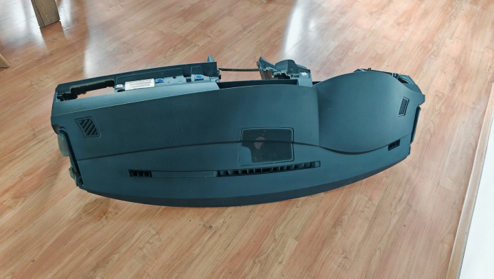 TABLEAU DE BORD CONSOLE COCKPIT CUPHOLDER BMW E60 E61 EUROPE 6976421