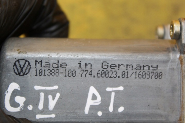 PETIT MOTEUR VITRES DROIT ARRIÈRE VW GOLF IV 1J4959812A