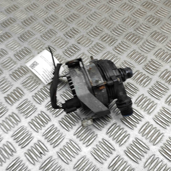 PETIT MOTEUR CIRCULATION EAU MERCEDES-BENZ GLE COUPÉ (C292) A0005001700 32573391