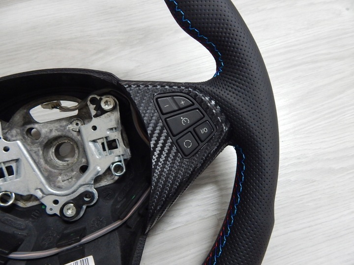 BMW X3 E83 LIFT VOLANT NEUF CUIR SPORT 3-385-E83-1
