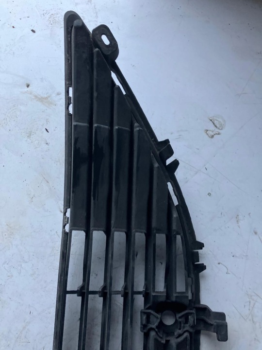 GRILLE INFÉRIEURE PARE-CHOCS OPEL CORSA F SOUS PDC 9829832180
