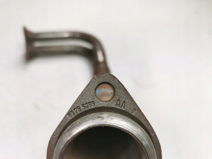TUYAU COLLECTEURS FORD ESCORT III IV OE 1640023