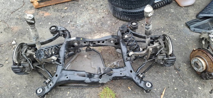 SUSPENSION COMPLET AUDI Q5 80A ORIGINAL 2022R