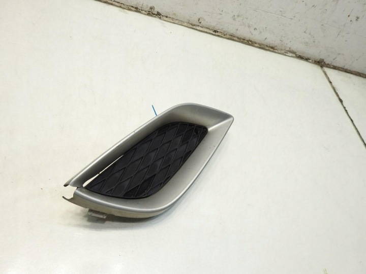 GRILLE PARE-CHOCS DROIT AVANT MERCEDES R W251 A2518852023
