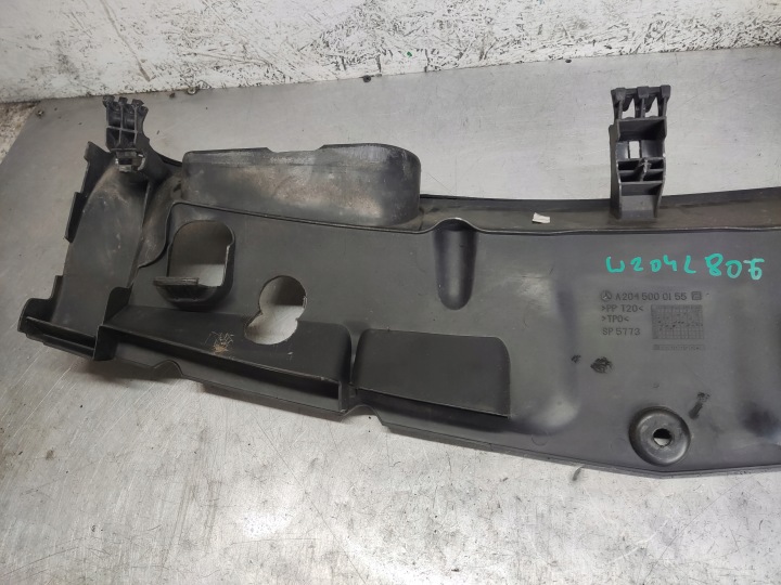 MERCEDES C CLASSE W204 PROTECTION PANNEAU AVANT ADMISSION AIR A2045000155