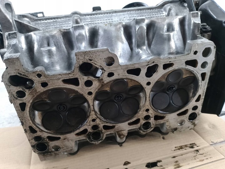 CULASSE GAUCHE SKODA SUPERB I 078103373AH 2.8 V6 193KM