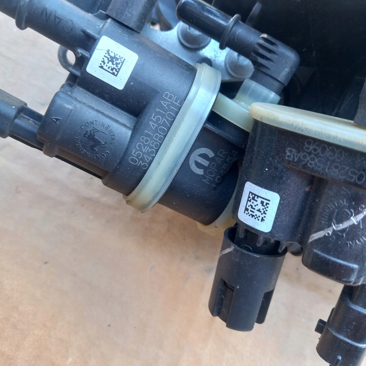 COLLECTEUR ADMISSION SUPÉRIEUR CONDUIT D'AIR WRANGLER JL 2.0T 05281512AH 05281983AA