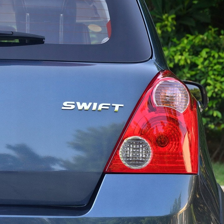 EMBLEMA INSIGNIA SUZUKI SWIFT-SREBRNY 