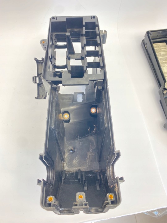 BOÎTE FUSIBLES COUVERCLE CLAPET MERCEDES R129 SL W124 1245400082