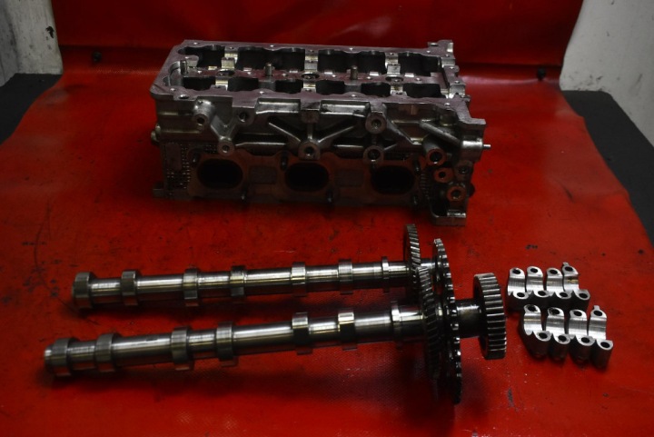 CULASSE MOTEUR DROITE 90352084F JEEP GRAND CHEROKEE IV WK2 3.0 D 241 KM 10-