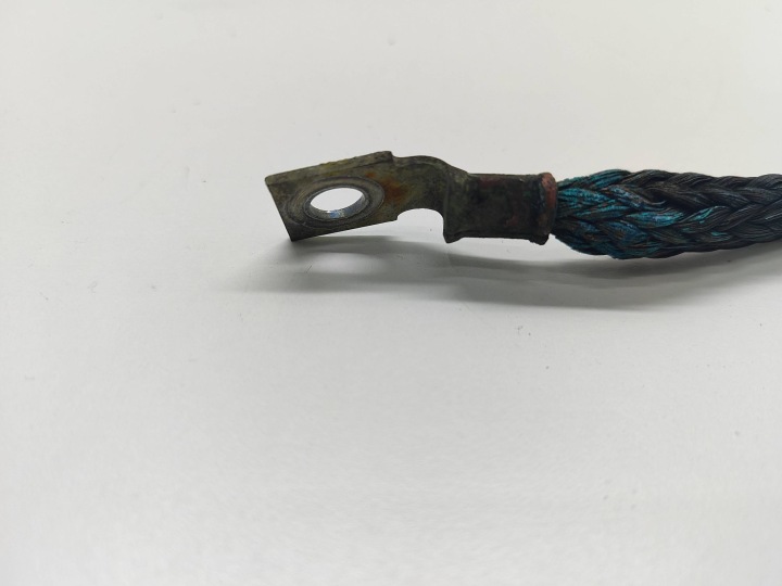 SERRE-CÂBLE NÉGATIVE ARRIÈRE BMW 5 E60 E61 7551560