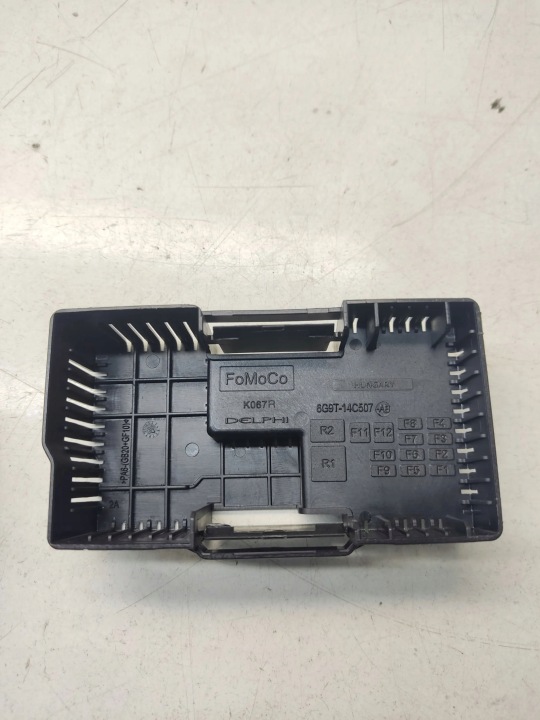 BOÎTE FUSIBLES AVANT FORD MONDEO MK IV 6G9T14B192