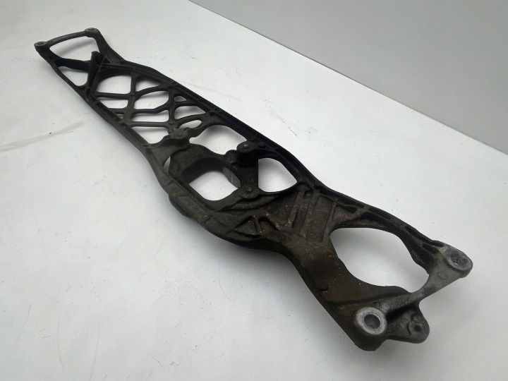 INFÉRIEUR FIXATION RADIATEUR AUDI A6 S6 C7 4G 4G0199521M