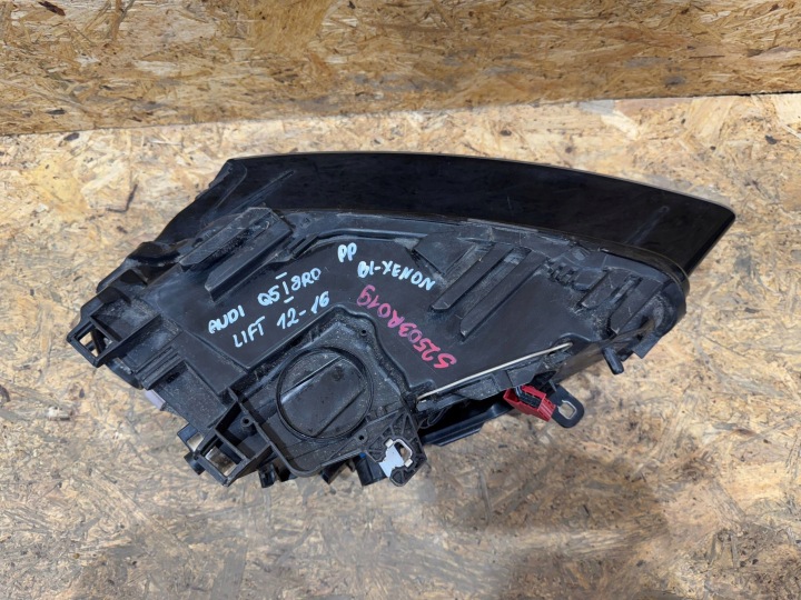 AUDI Q5 I 1 8R0 LIFT 12-16 PHARE DROITE AVANT AVANT BI-XENON