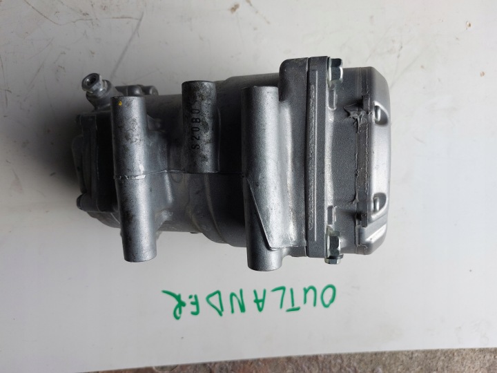 MITSUBISHI OUTLANDER III LIFT 4,4 HYBRID COMPRESSEUR DE CLIMATISATION 7813B097