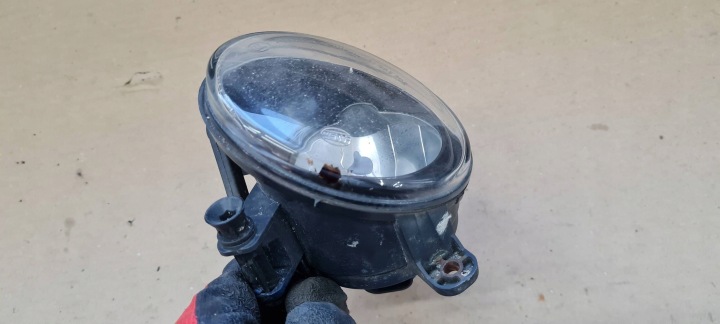 A4 B8 PHARES ANTIBROUILLARD PHARE PRZECIWMIELNA GAUCHE GAUCHE AVANT 8T0941699 A5 8T Q5