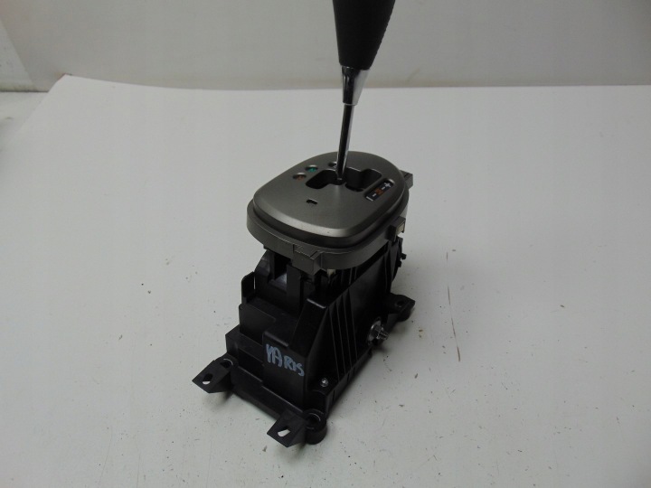 CRIC CHANGEMENTS VITESSE MÉCANISME DE CHANGEMENT DE VITESSES TOYOTA YARIS II LIFT 1.3 89451-52020 EUROPE