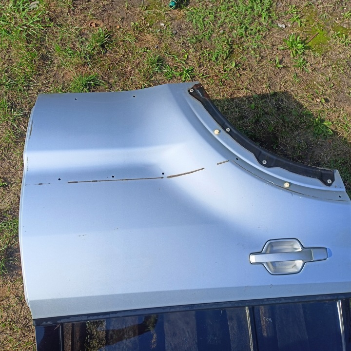 PORTES ARRIÈRE ARRIÈRE DROIT MITSUBISHI PAJERO IV U19