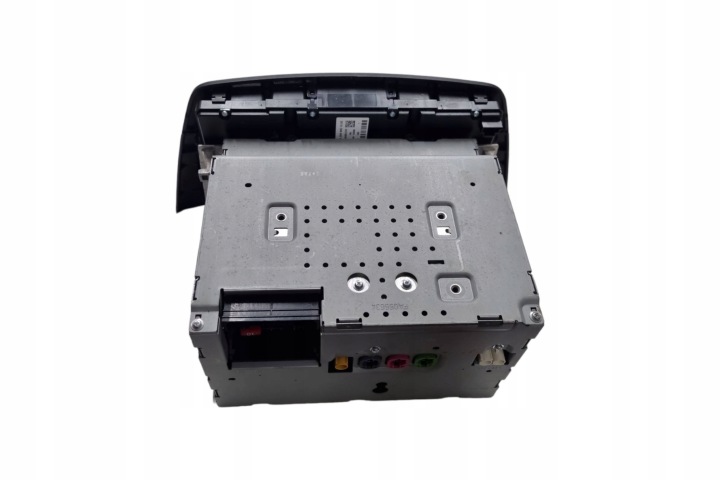 STACJA MULTIMEDIALNA MERCEDES-BENZ C W204 A2049001913