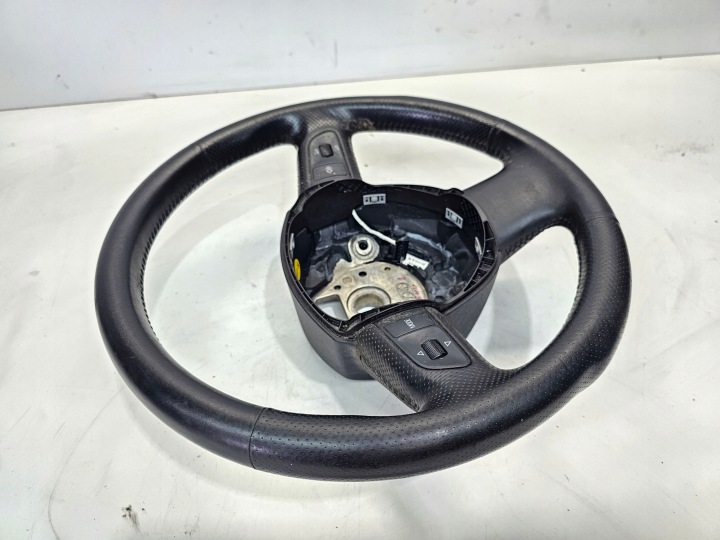 VOLANT CUIR S-LINE AUDI A3 8P A4 A6 8P0419091BL TNA