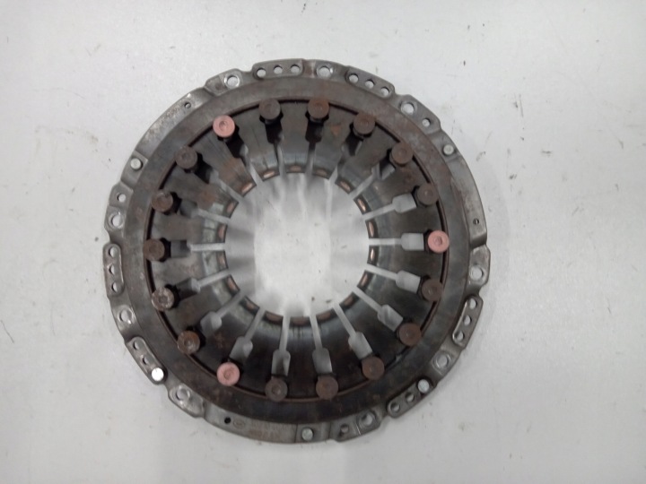 EMBRAYAGE COMPLET DISQUE COLLIER INFINITI Q50 Q70