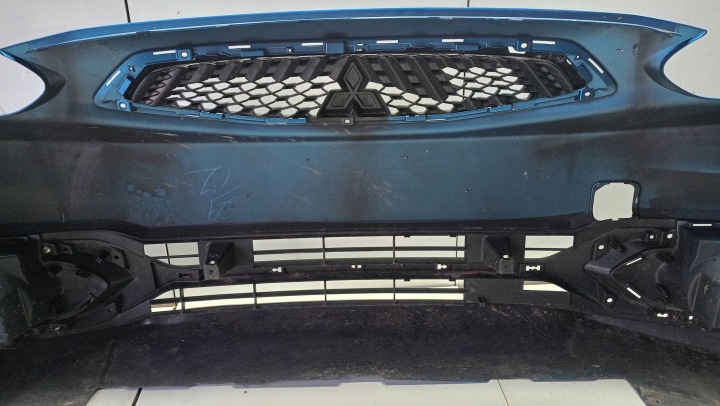 PARE-CHOCS AVANT AVANT MITSUBISHI SPACE STAR 2016 LIFT