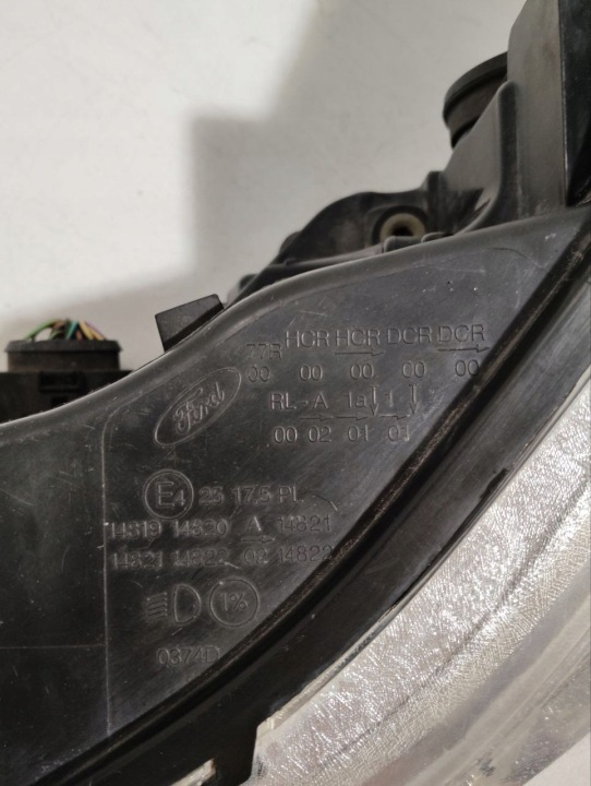 FORD FOCUS MK3 11-14 PROJECTEUR GAUCHE BI-XENON VERSION STATYCZNA SANS (AFS)