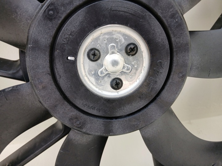 TOYOTA RAV4 RAV-4 V 5 2019- VENTILATEUR RADIATEUR CHÂSSIS 16363-31500