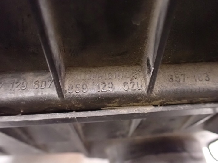 CHÂSSIS FILTRE AIR VOLKSWAGEN PASSAT B3