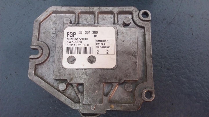 OPEL VECTRA C 1.8 B ORDINATEUR CONTRÔLEUR MOTEUR 55354380 5WK9378
