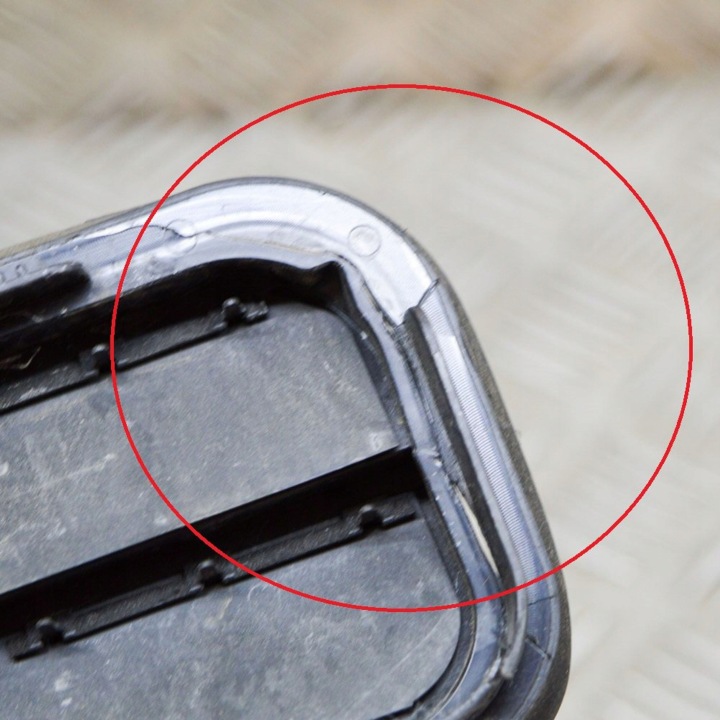 MERCEDES-BENZ C W205 2019 GRILLE VENTILATION SOUS ZDERZAKIEM TYLNYM