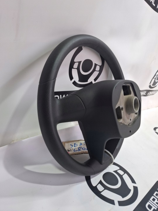VOLANT SEAT IBIZA LEON ARONA V 5F0419091A NR99