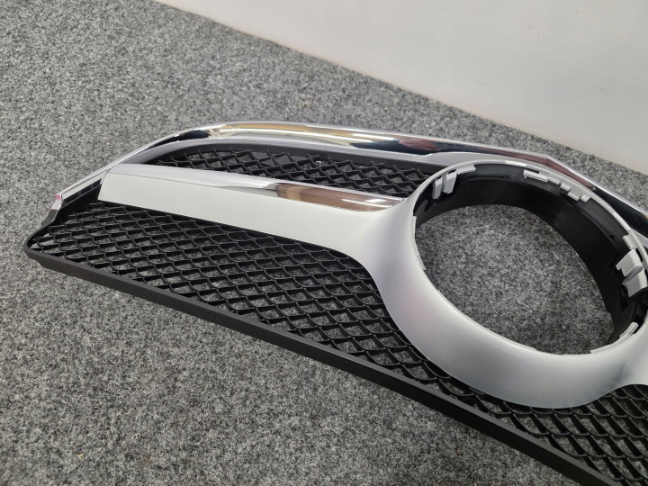 GRILLE CALANDRE MERCEDES E-KLASA COUPÉ LIFT W207 A2078803183 A2078802383 NEUF
