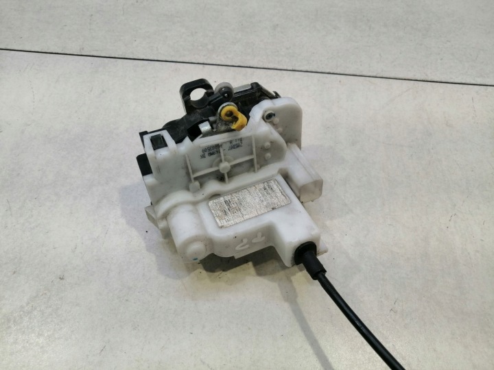 SERRURE DE PORTE DROIT AVANT FIAT PANDA II 1.1 46803509