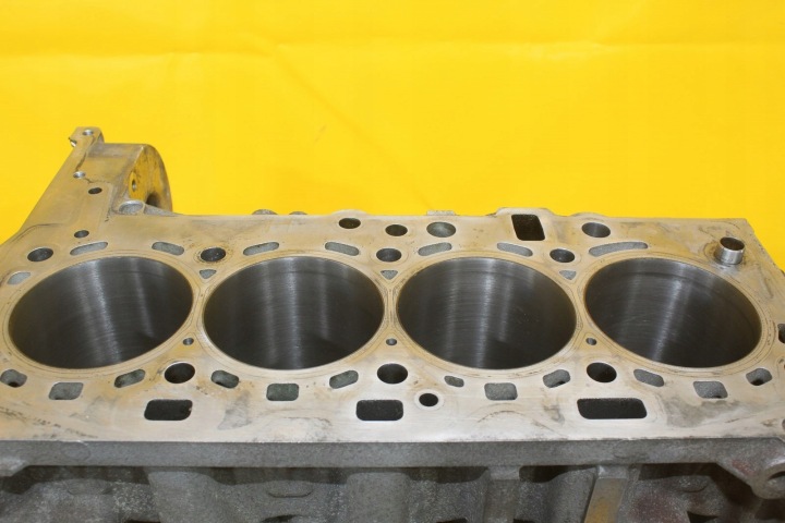 BLOC MOTEUR MINI R60 R56 R61 TOYOTA AVENSIS N47C20 A B 2.0 D 7823029