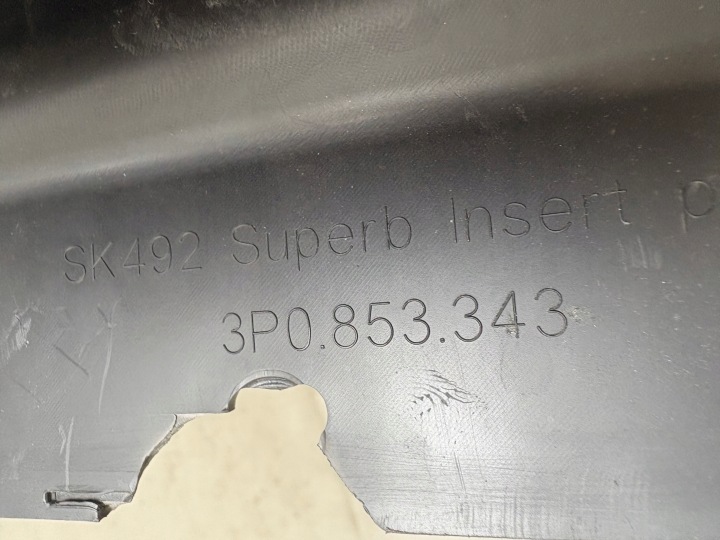 SKODA SUPERB IV 3P0 GRILLE CALANDRE PARE-CHOCS AVANT AVANT