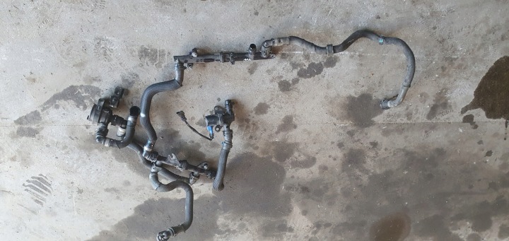 TUBES TUYAU POMPE À EAU PEUGEOT E-208 9839741280